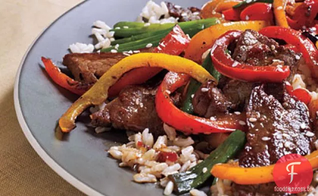 Carne picante e pimentão salteados