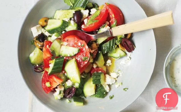 Salada De Pepino, Tomate E Queijo Feta
