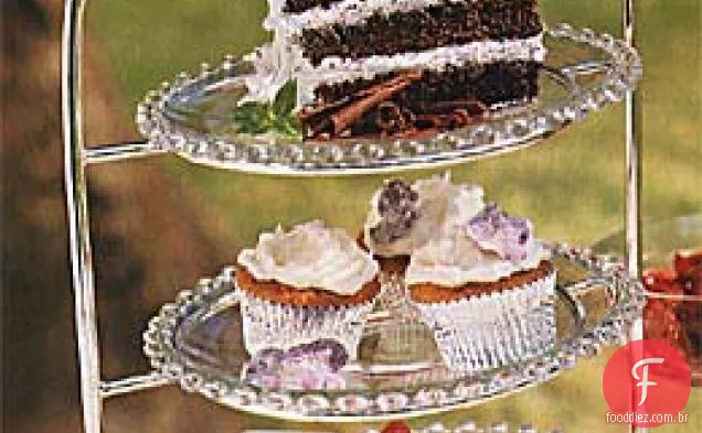 Cupcakes de cenoura com cobertura de queijo creme de gengibre