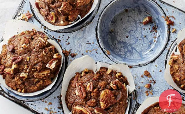 Muffins de gengibre com noz temperada Streusel