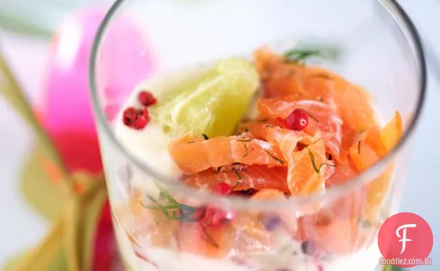 Verrine Fraicheur: Pepino, Iogurte E Salmão Defumado Verrine