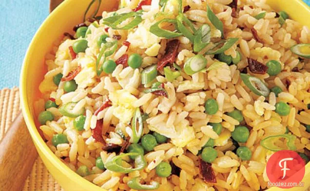Arroz Frito Com Ervilha Doce