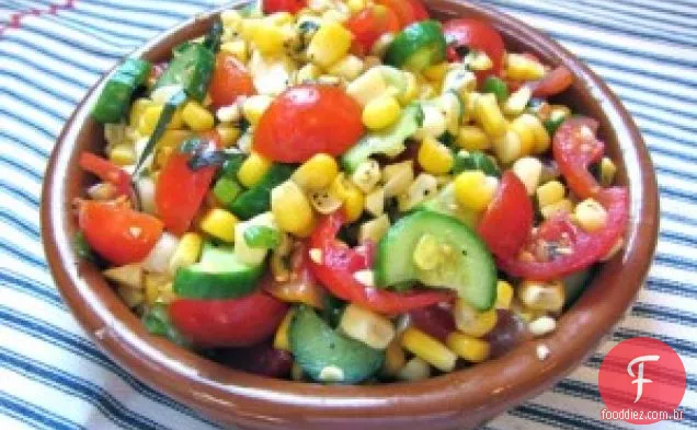 Salada Magra De Milho, Pepino E Tomate