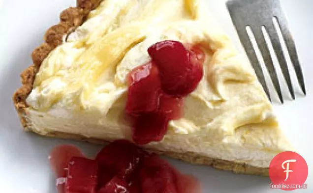 Torta de limão com compota de ruibarbo
