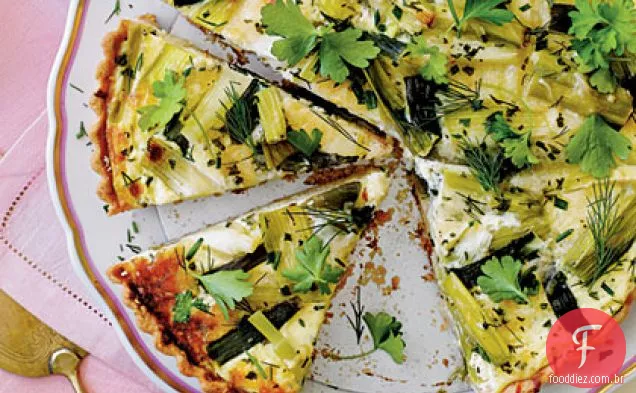 Torta de batata e erva recortada