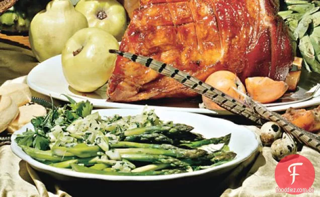 Espargos, Cebola Verde, Pepino E Salada De Ervas