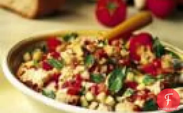 Salada De Pão Com Tomates E Pepinos De Limão