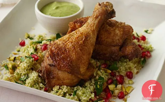 Frango com especiarias crocantes com vinagrete de Hummus