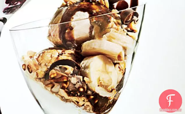 Sorvete encharcado de Café Com Banana e amendoim