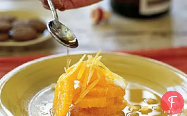 Laranjas com Grand Marnier e biscoitos