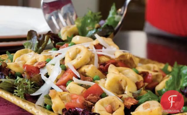 Tortelloni De Cogumelos Porcini Com Verduras Murchas