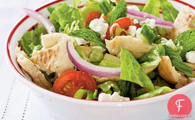 Salada Pita com tomate, pepino e ervas
