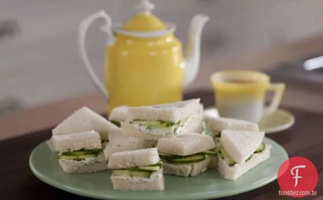 Sanduíches de pepino e limão Dill Cream Cheese chá
