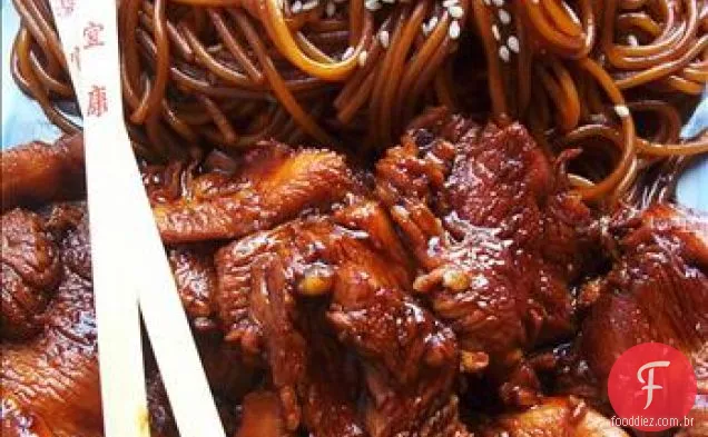 Frango Funky Com Macarrão De Gergelim