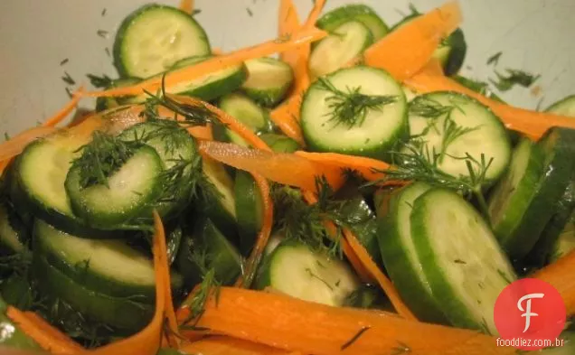 Salada De Endro De Cenoura De Pepino