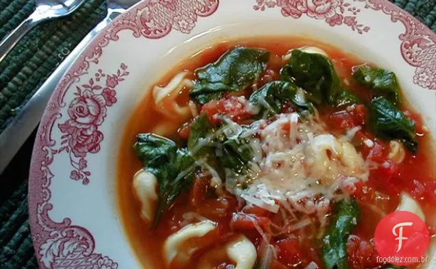 Tortellini Tomate Espinafre Sopa