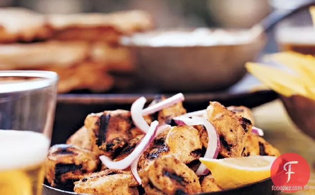 Frango Tikka com Pepino Raita