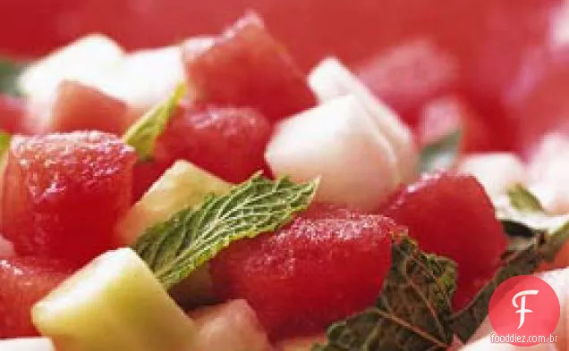 Salada de melancia, pepino e Jícama