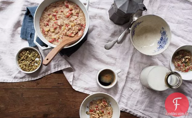 Cereais Quentes De Aveia E Quinoa