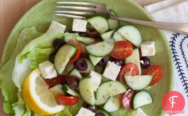 Salada De Pepino, Tomate E Queijo Feta