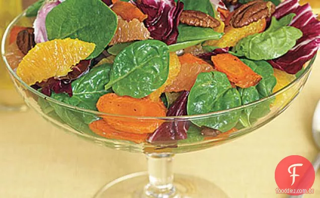 Espinafre, cenoura assada e salada Radicchio