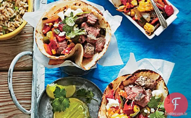 Tacos de bife com Salsa carbonizada