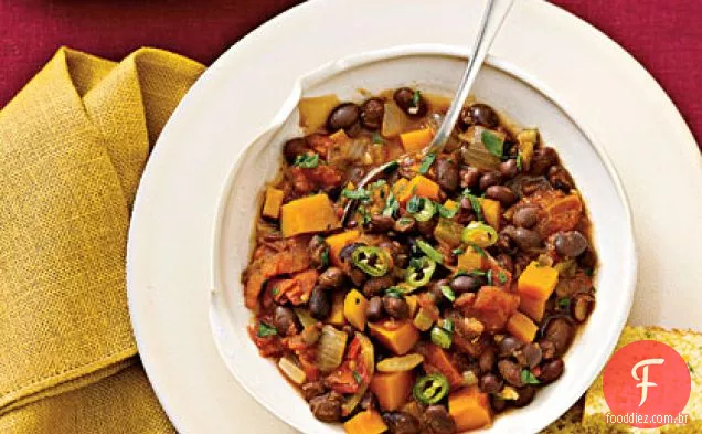Chili De Feijão Preto Com Abóbora De Inverno