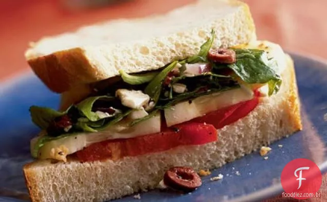 Sanduíche grego com vinagrete Feta