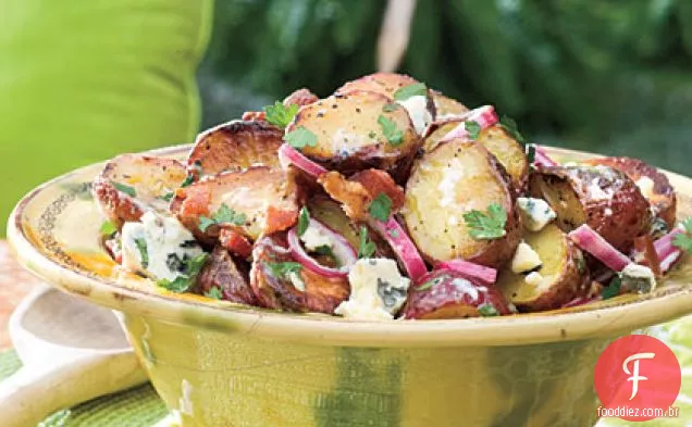 Salada de batata com queijo e Bacon azul grelhado do Big Daddy