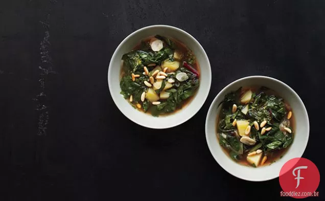 Sopa de três verduras com espinafre Gremolata