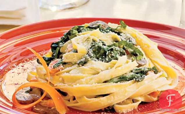Fettuccine-Lançamento De Vegetais