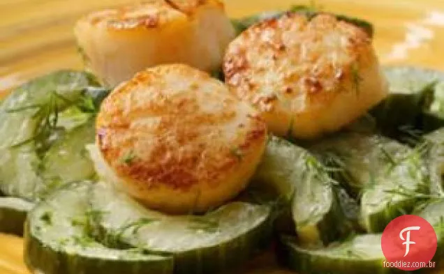 Vieiras Grelhadas Com Pepinos Salteados
