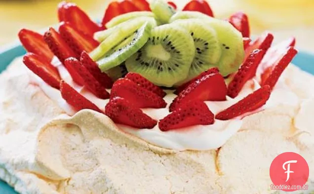 Morango-Kiwi Pavlova