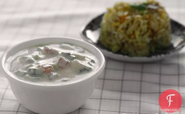 Pepino Raita (receita de iogurte Indiano)
