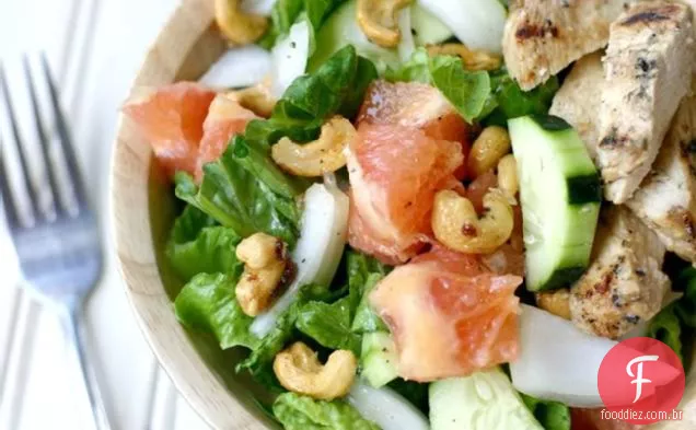 Salada De Toranja Rosa Com Vinagrete De Açúcar Mascavo