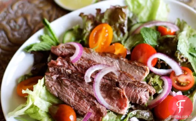Receitas De Salada De Bife Grelhado Tailandês Da Cozinha