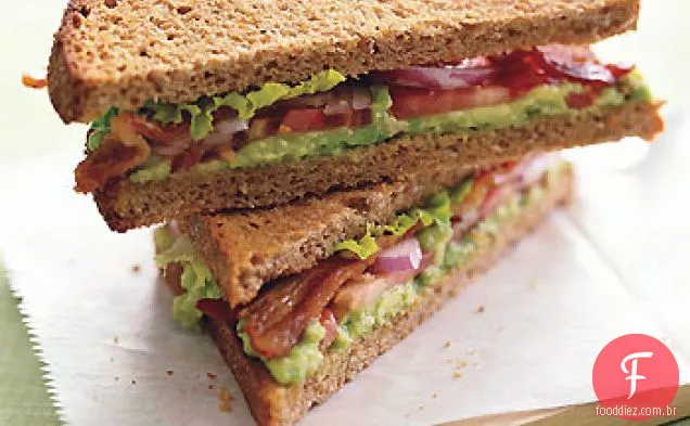 BLT com propagação de abacate