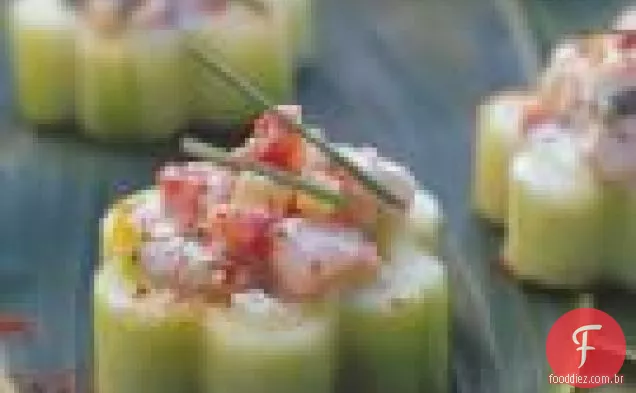 Ceviche De Camarão Em Copos De Pepino