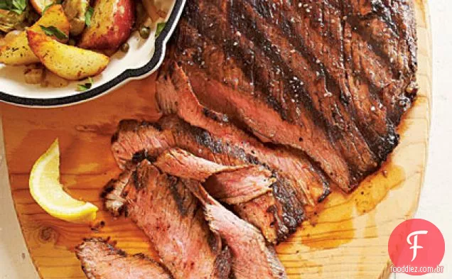 Bife grelhado com batata-alcachofra Hash