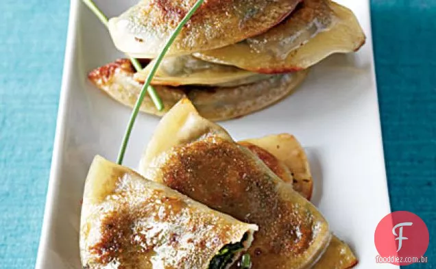 Gyoza com molho cítrico de soja