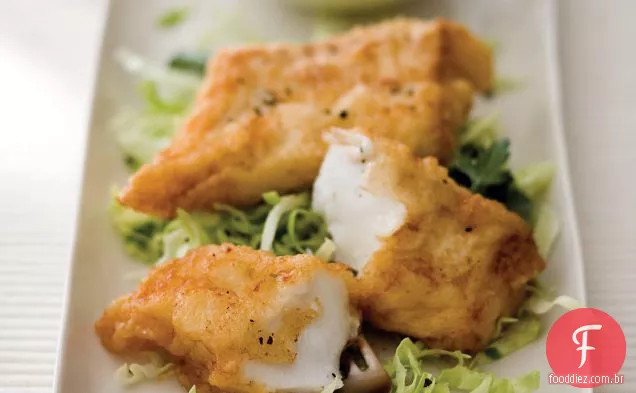 Bacalhau maltratado com molho Marie Rose