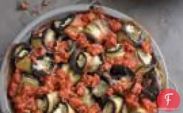Berinjela Enrolada Com Salsicha E Mussarela