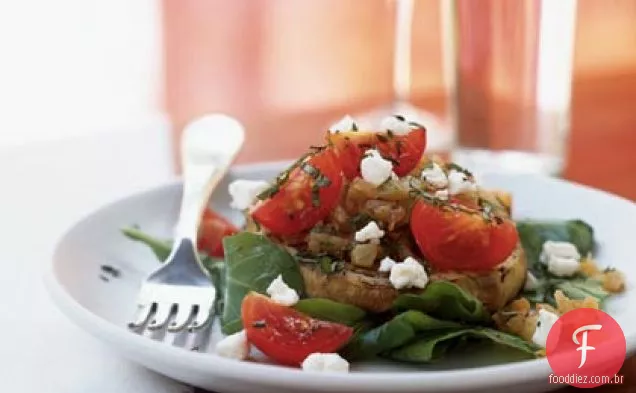 Berinjela grelhada com cebola caramelizada e erva-doce