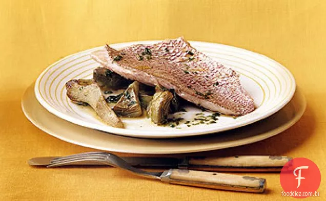 Pargo assado com alcachofras e limão