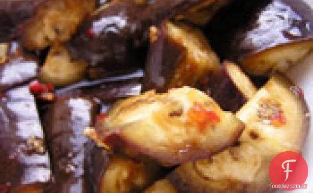 Jantar Esta Noite: Berinjela Picante Cozida No Vapor