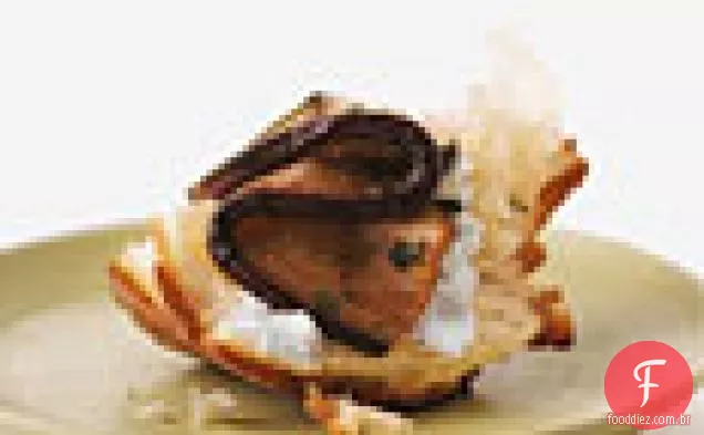 Berinjela marinada com hortelã