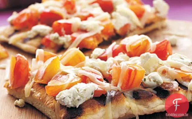 Pizza grelhada do Queijo do tomate e da cabra da herança