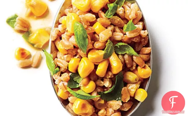 Salada Farro de manjericão e milho