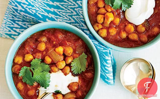 Grão de bico em molho de tomate picante