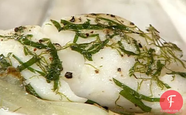 Bacalhau em um saco com Erva-doce e cebola